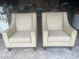 2 Living Room Chairs