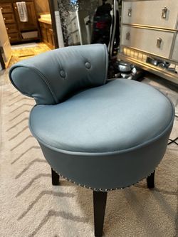 Vanity Chair
