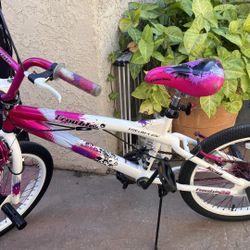 20 Inch Girls Kent BMX Bike , Beautiful Vibrant Colors 