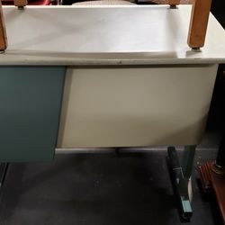 MCM Mid Century Small 2 Tone Metal & Formica Desk
