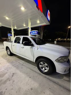 Full size Ram 1500 Pickup