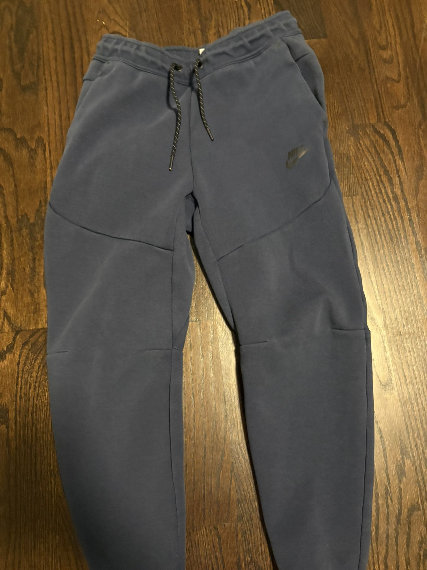 Nike Tech Pants Men’s Small