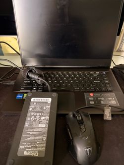 MSI GP66 RTX 3070 Gaming Laptop i7 / 16GB / 1TB – Hinge Damage