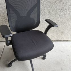 Desk Chair Like New