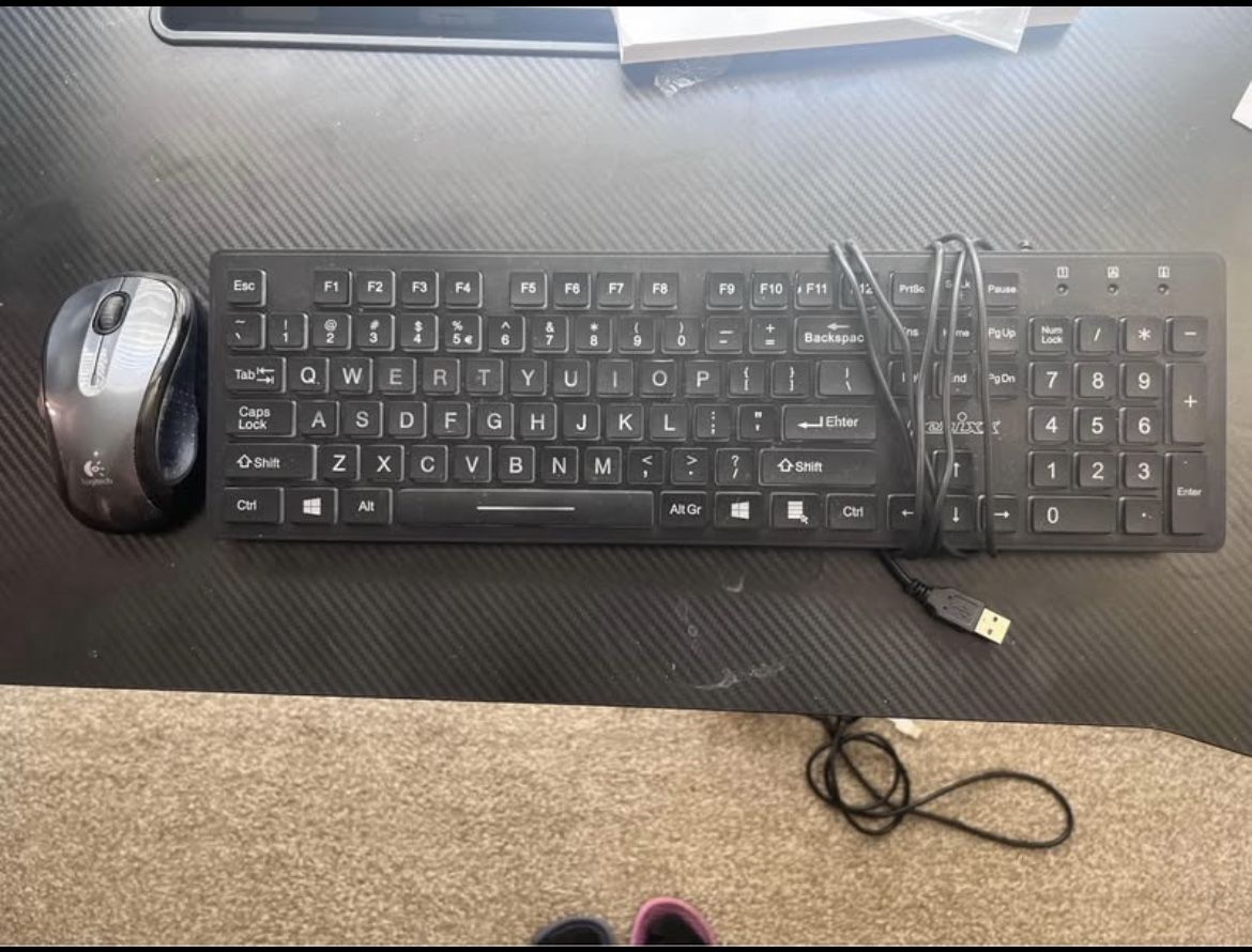 Backlit Keyboard w/ Logitech M510 wireless mouse