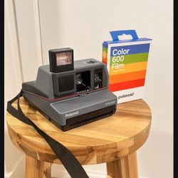 Polaroid Impulse With Timer