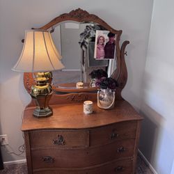 Beautiful Antique Brass Lamp
