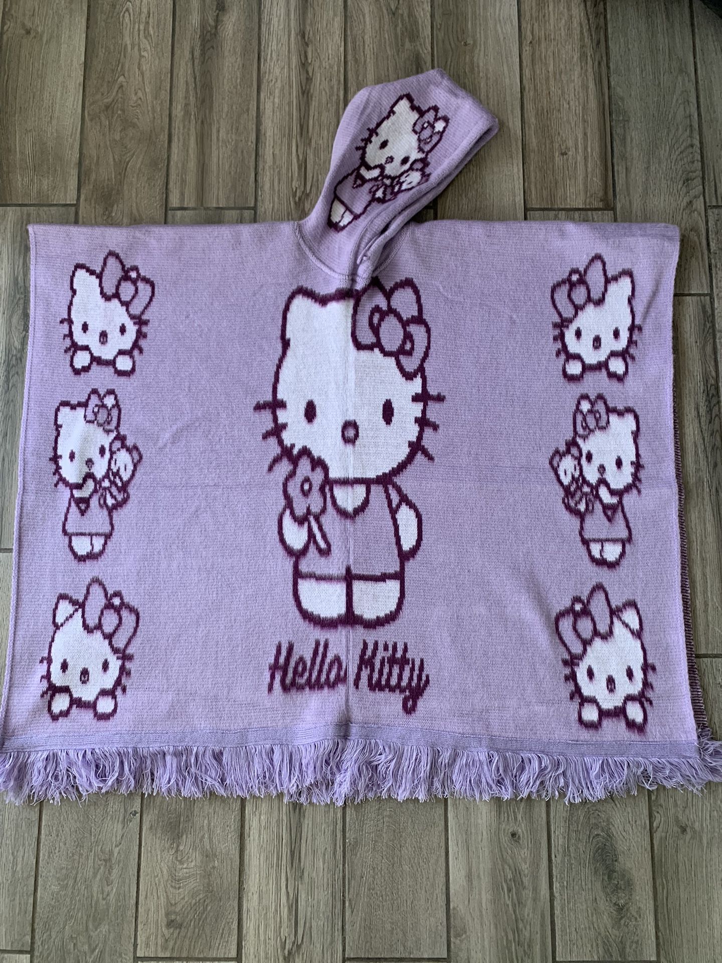 Hello Kitty Poncho