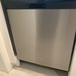 Whirlpool Dishwasher 