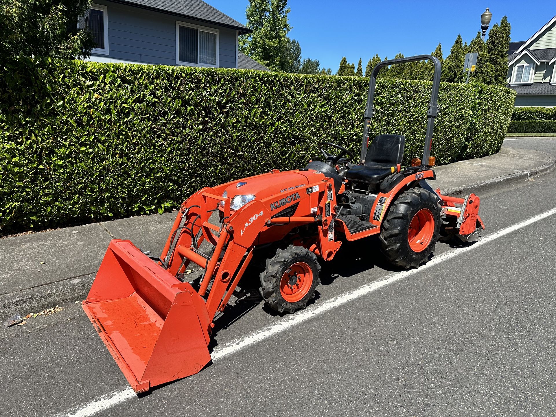 Kubota B2320