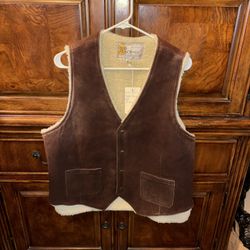 Vintage W.B. Place & Co Suede & Sherpa Brown Vest with Pockets Size 44