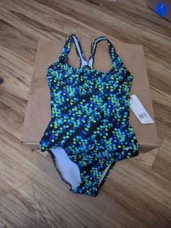Swimsuit size 12 speedo new