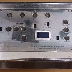Audiobahn AX306X, 3-Way Electronic Crossover Old School