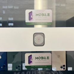 New Apple Watch White Series 8 45MM GPS