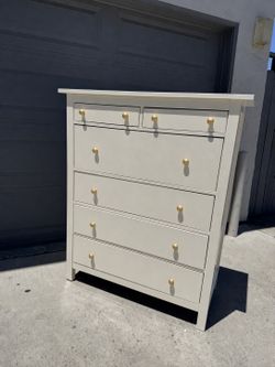 IKEA Hemnes 6 Drawer Dresser
