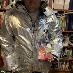 Arctic Queen XL Ski Jacket W Hood  NWT