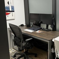 Beautiful Modern Executive Desk