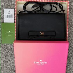 Kate Spade New York - Carah Bright Light Crossbody In Black Leather
