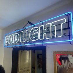 bud light neon sign 6X1 