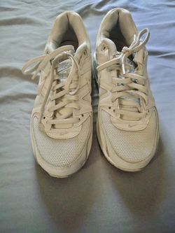 Nike gray Low-Top Sneakers size 6