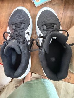 Nike Black White Basketball Shoes Men’s Size 8