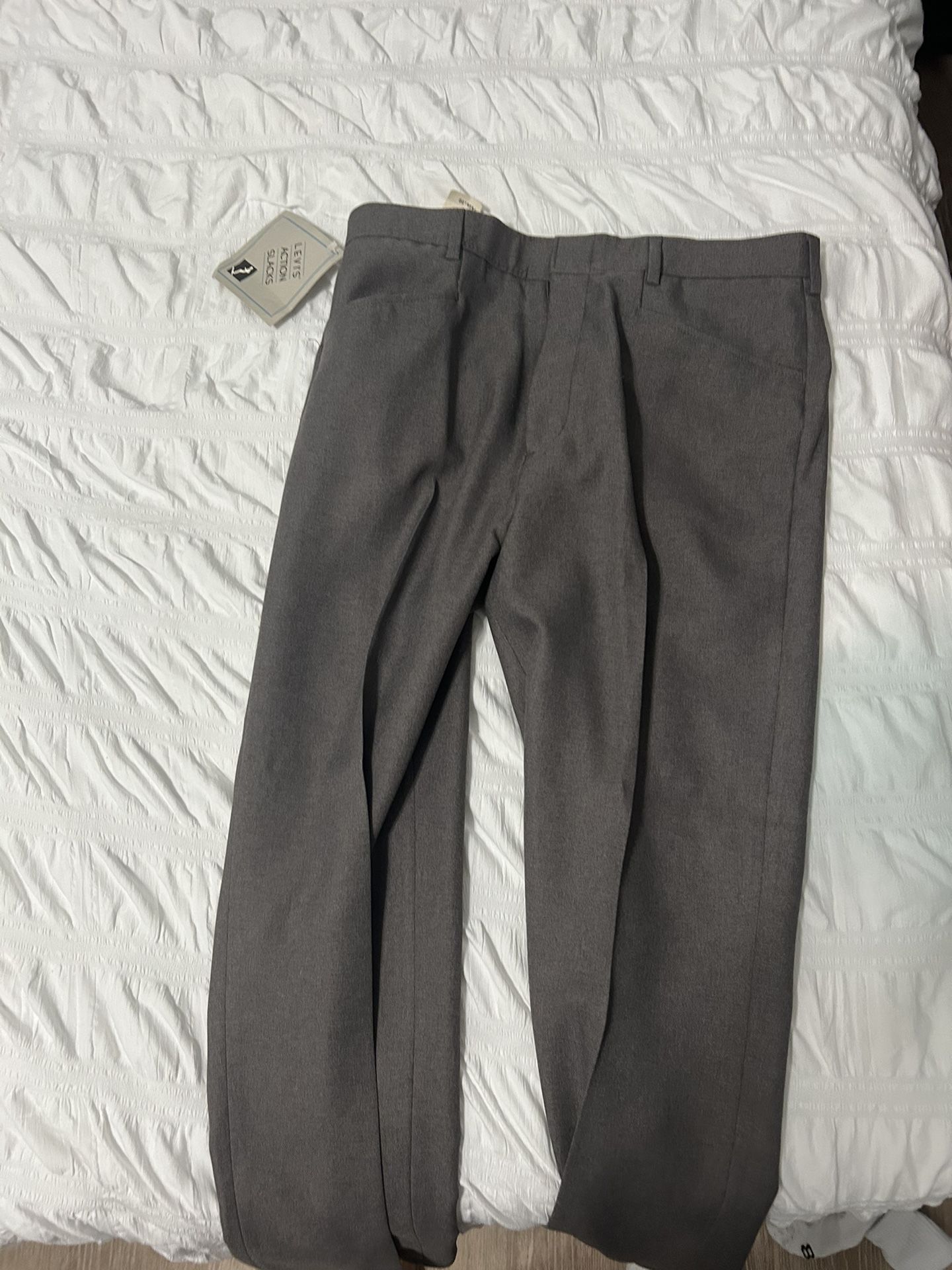 80s Levi’s 34x32 Action Slacks Pants