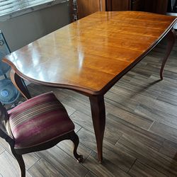 Dining Table 4-6 Chairs 