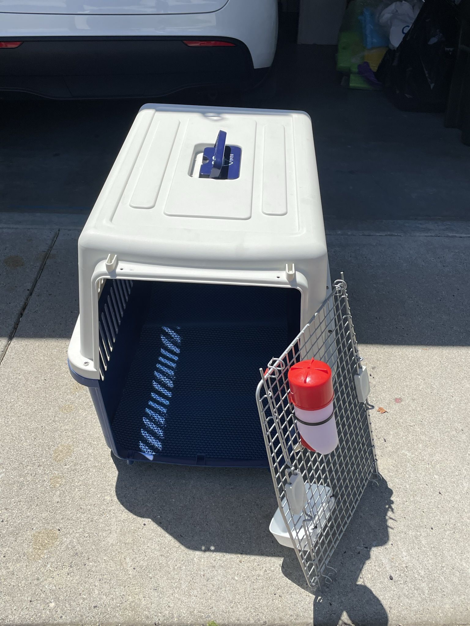 Dog transporter crate L/XL