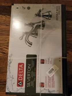 Delta Silverton 8 in. Widespread 2-Handle Bathroom Faucet in Chrome (NEW)