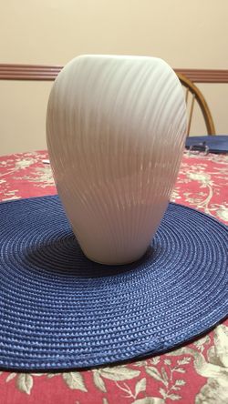 LENOX Vintage 1980s VASE Like New 