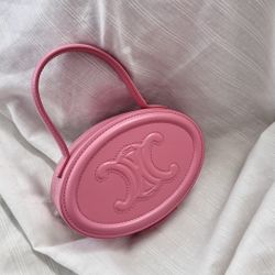 Limited Edition Celine oval minaudiere cuir triomphe | 2022 Collection