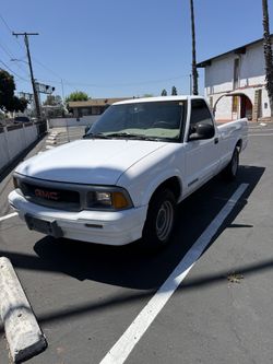 1995 GMC Sonoma – 51,359 Original Miles – Runs & Drives Good