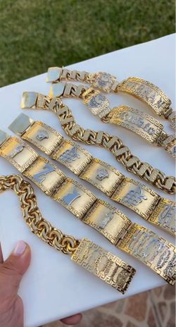 gold filled bracelets INSTAGRAM(bagdad.accessories)