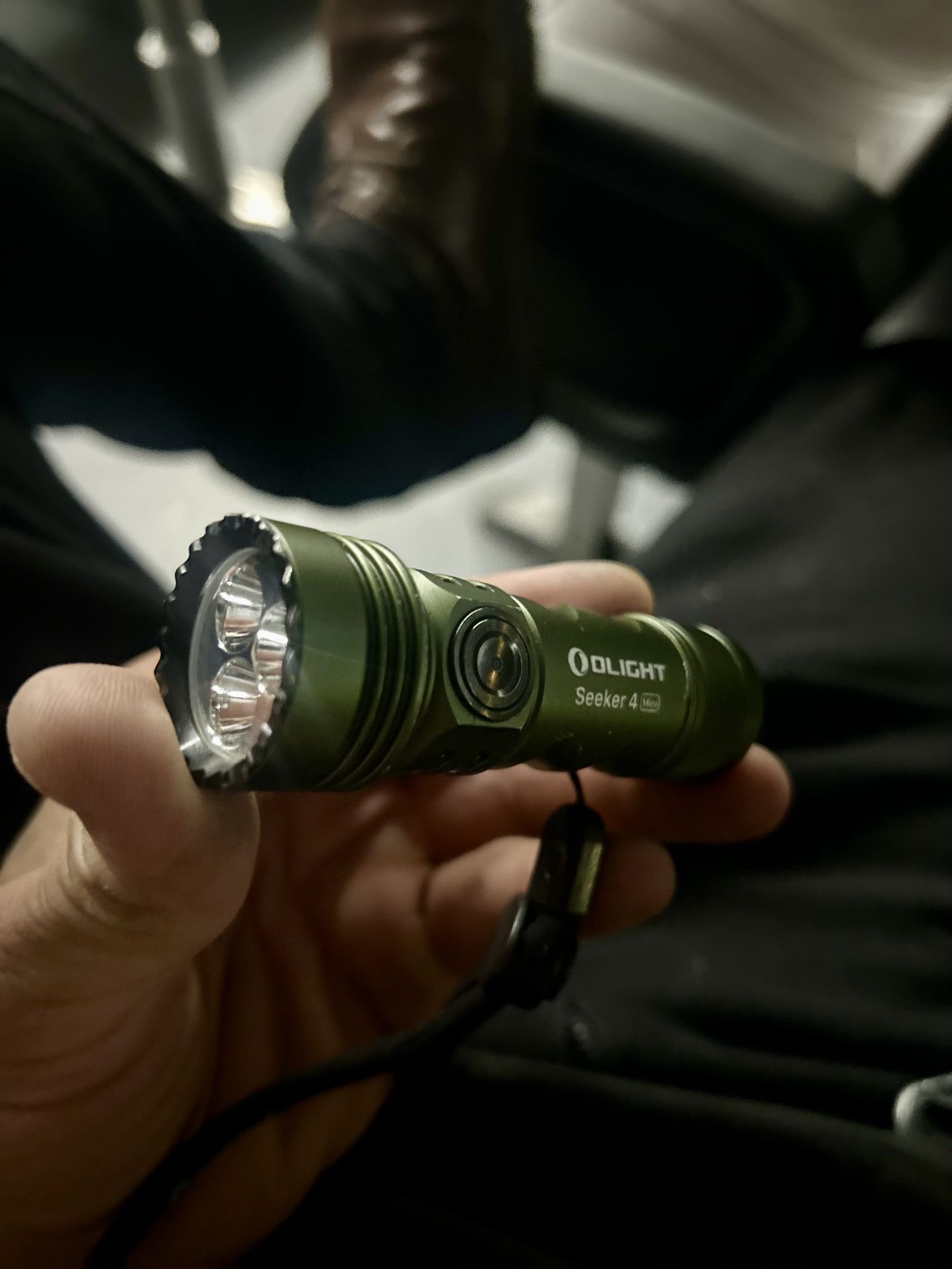 OLight Seeker 4 Mini Green