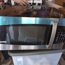 Microwave For sale $25!!