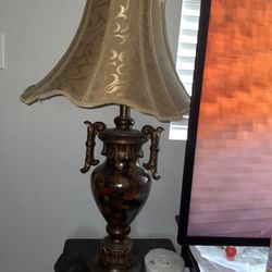 Farette Antique Gold Finished Discontinued Table Lamps From Ashleys Furniture 