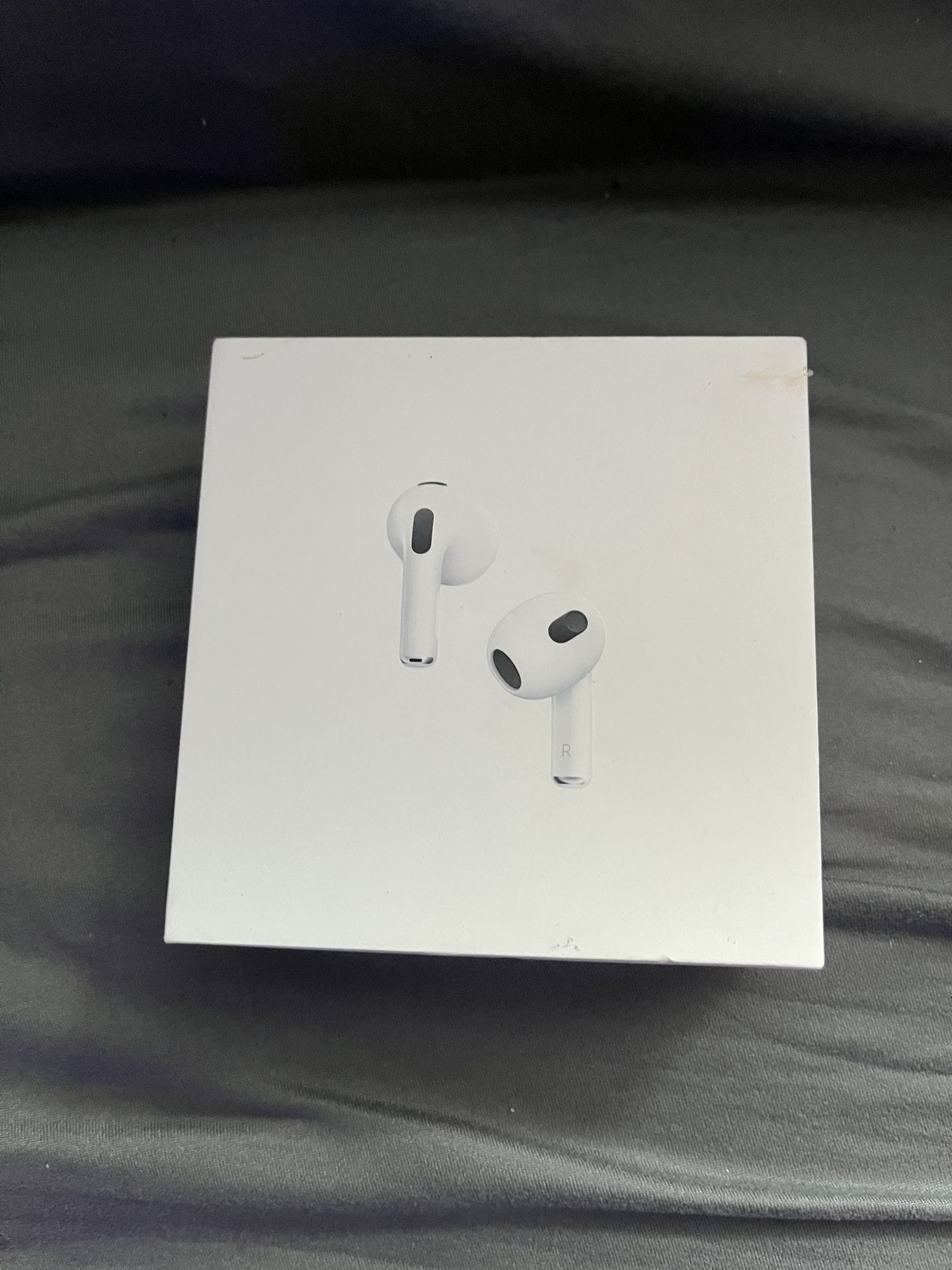 brand new airpods 1st gen
