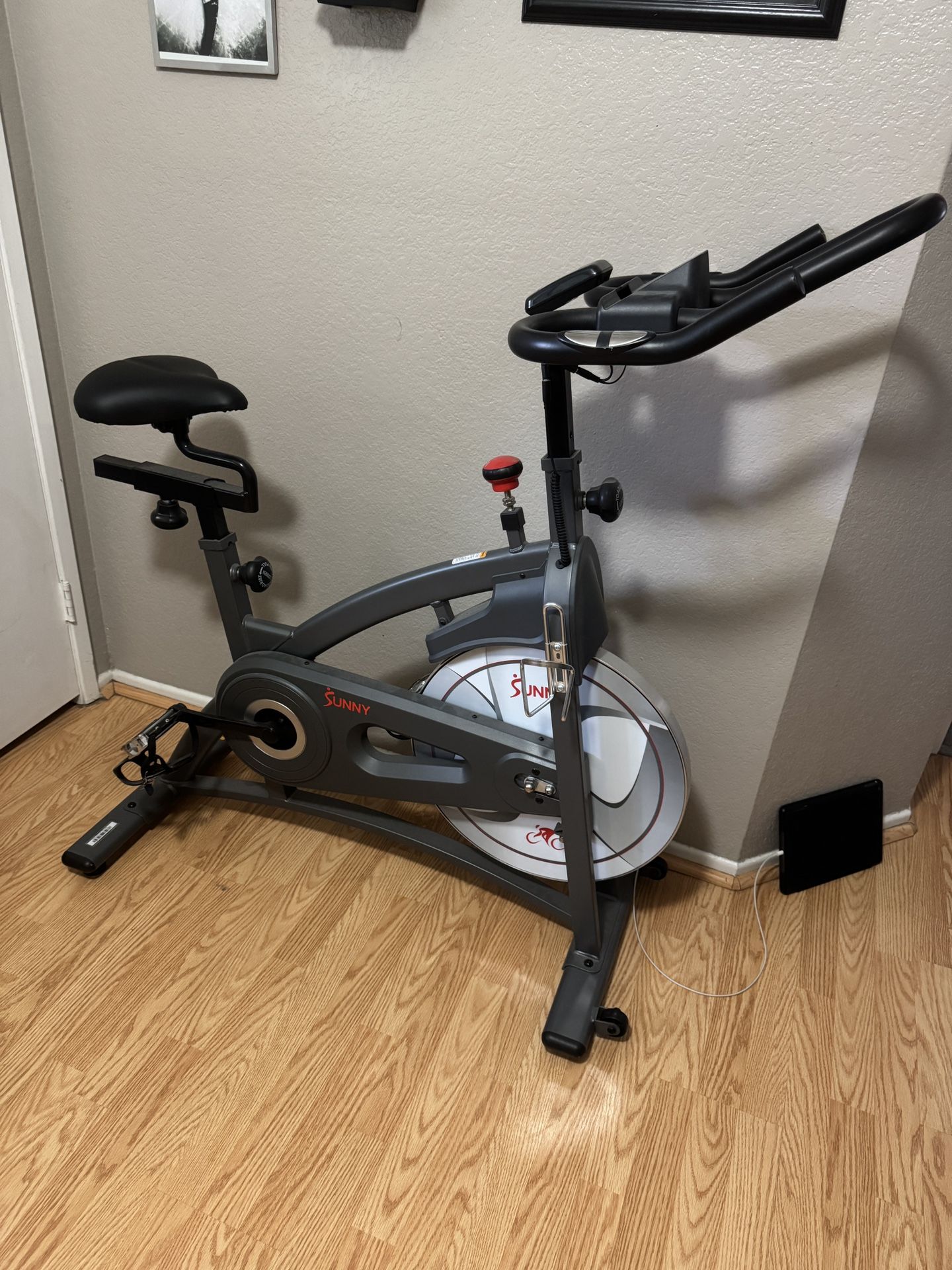 Sunny Health Exercise Indoor Cycling Bike