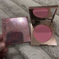 NEW LAWLESS MAKE ME BLUSH TALC FREE VELVET BLUSH IN DAISY PINK $10!