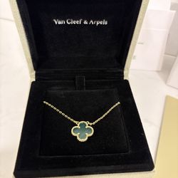 *BEST OFFER* Van Cleef Necklace