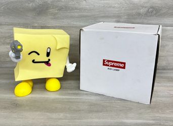 Supreme Sticky Note Molded Lamp (PO1021476)