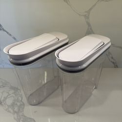 2 Cereal Container