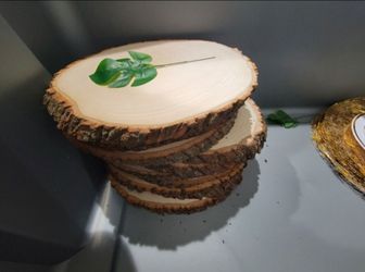 Wood center pieces