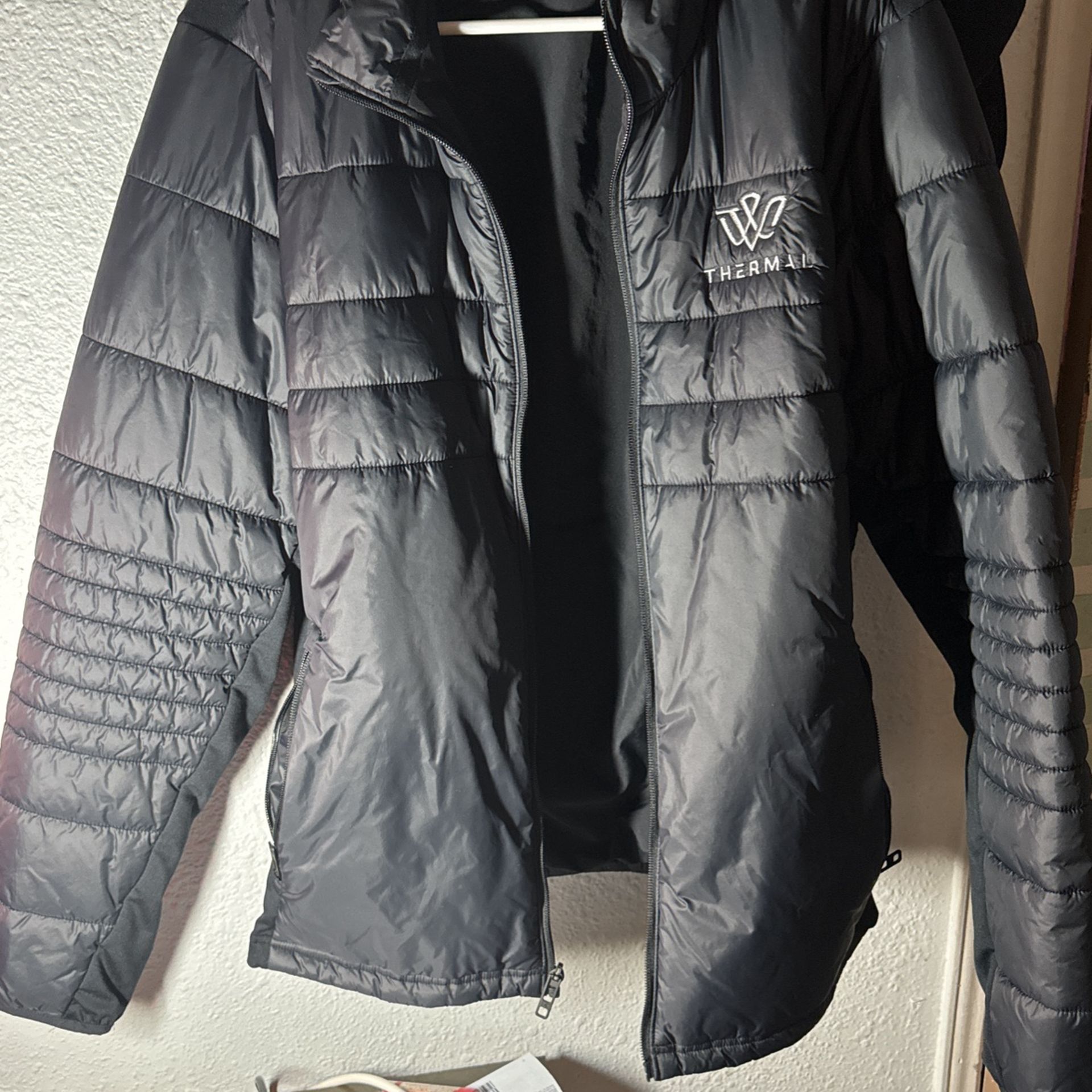 Under armor Puffy Coat With Official Thermal Club Logo UNWORN! GOT AND SAT IN CLOSET! $200 JACKET