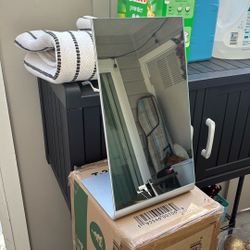 Tabletop Mirror
