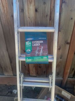Aluminum ladder