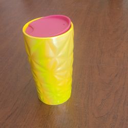 Starbucks 2024 Spring Yellow Prism Luster Ceramic Travel Mug Tumbler 
12oz. Perfect shape, like new. Weight 1lb 2oz plus shipping materials.
Height 6"
