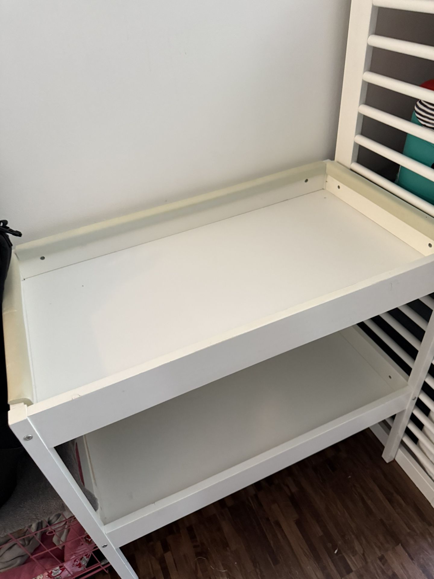 Changing Table (Accepting Offers)