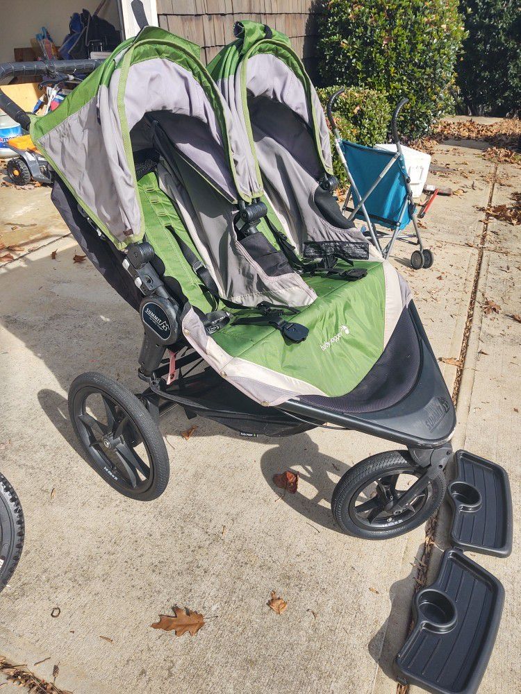 Baby Jogger Summit X 3 Double stroller