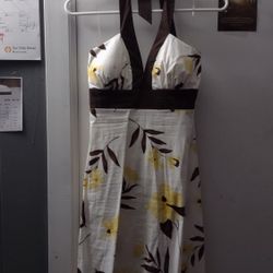 SPEECHLESS SUMMER DRESS SIZE MEDIUM 